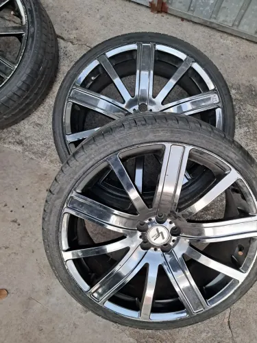 Rodas aro 20 palitada Chromme Look com pneus 225 35 20 5x100 jogo 