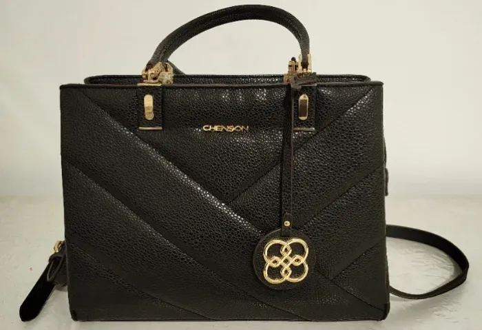 Bolsa feminina em corino preto Chenson nova sem uso