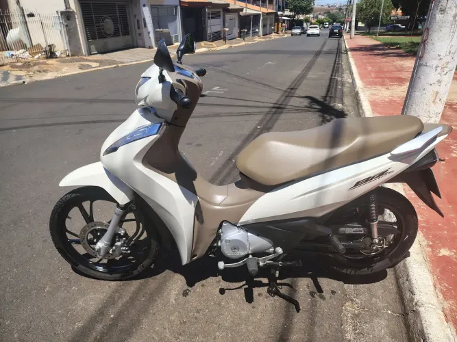 Vendo Biz 125 flex Branco 2024