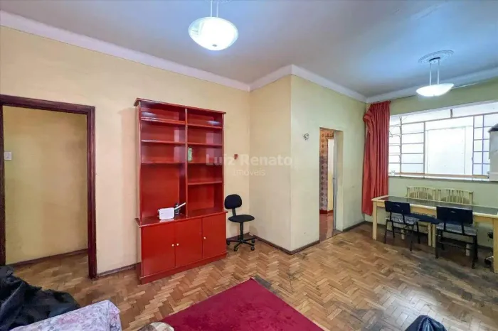 Apartamento à venda no bairro Lourdes