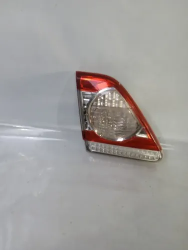 Lanterna Tampa Traseira Lado Esquerdo Corolla 2012 A 2014 Arteb Cod. Cod. *0 