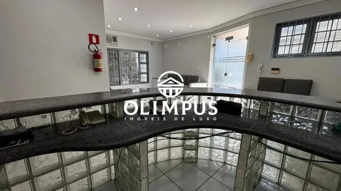 Projeto de Layout Funcional para Clínica ou Espaço Comercial com Estrutura Completa em óti