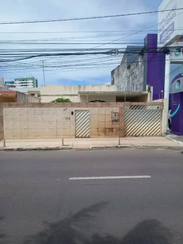 Casa à venda em rua pública, GRAGERU , Aracaju, SE