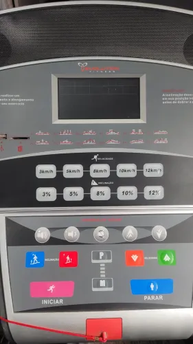 Esteira ergométrica profissional Evolution Fitness evo 4000