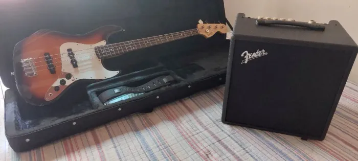 Contrabaixo Squier Jazz Bass Affinity + Amplificador Fender
