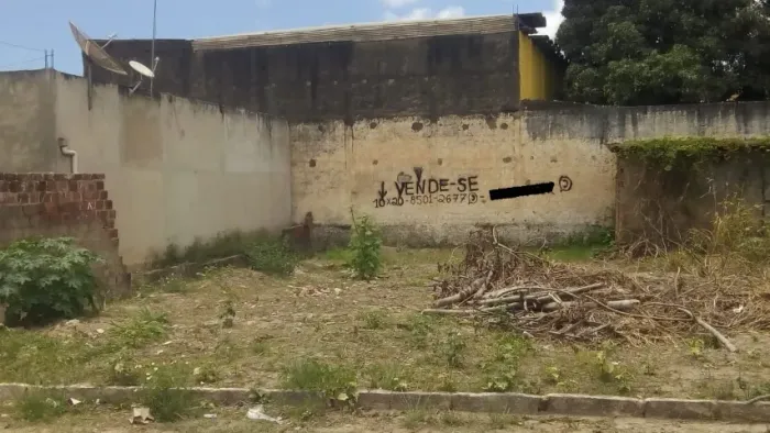Terreno 10 X 20 m, localizado no Portal dos Prazeres, próximo ao Residencial Porto Suape.