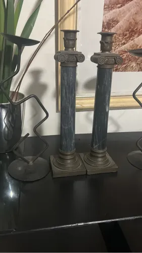 Candelabro em pedra natural e bronze 