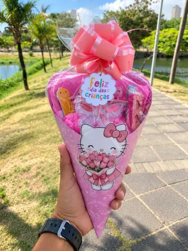 Presente Dia das Crianças - Buquê Make Hello Kitty