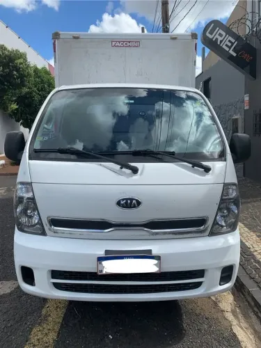 Kia Motors Bongo K-2500 2.5 4X2 TB Diesel 2013