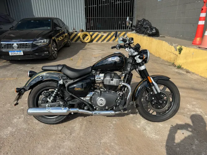 SUPER METEOR 650 INTERSTELLAR