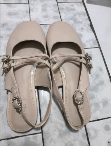Sapato Infantil Zara Feminino Slingback Nude com Fivelas de Strass