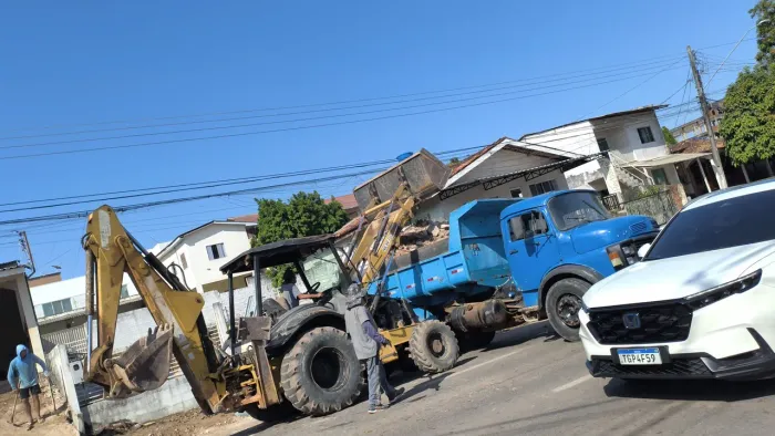 GG caçambas retirada de entulhos  CNPJ 64.836.069/001-32