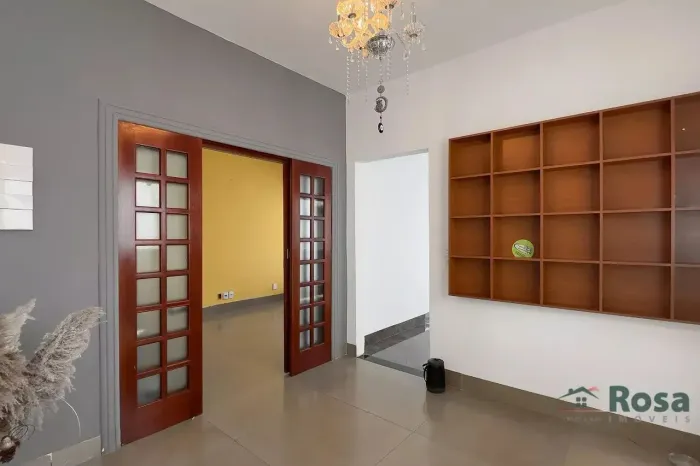 Casa para aluguel, 3 quarto(s) sendo 3 suites, junto ao bairro Jd Cuiabá- Cidade Alta, Cui