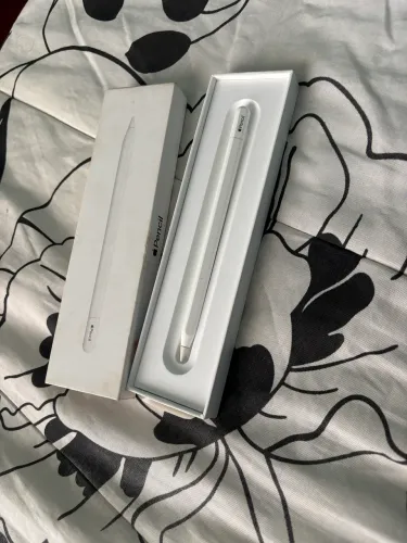 Caneta Apple Pencil (Original) - USB/C para Ipad