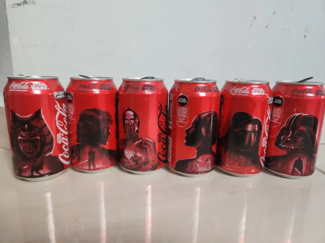 Lote de latas Coca-Cola