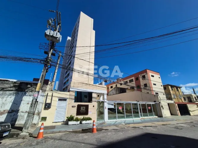 Locação de Apartamentos / Padrão na cidade de Fortaleza