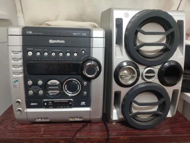 Aparelho de som com bluetooth e rádio fm