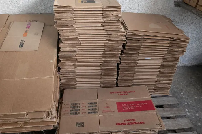 Caixas de papelão para mudanças e embalar