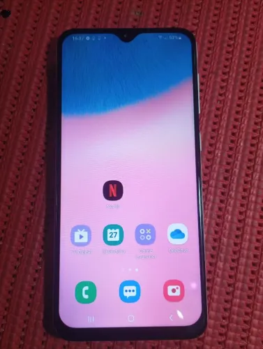 Samsung Galaxy A30