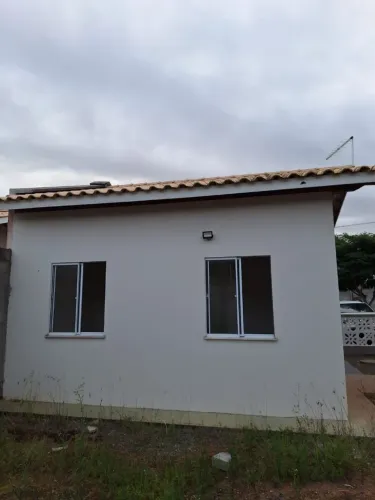 ? ALUGO - Casa no Condomínio Reserva Paraty .R$ 900,00 Condomínio e IPTU Inclusos!