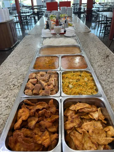 Vaga auxiliar de cozinha.  Seg a sexta 
