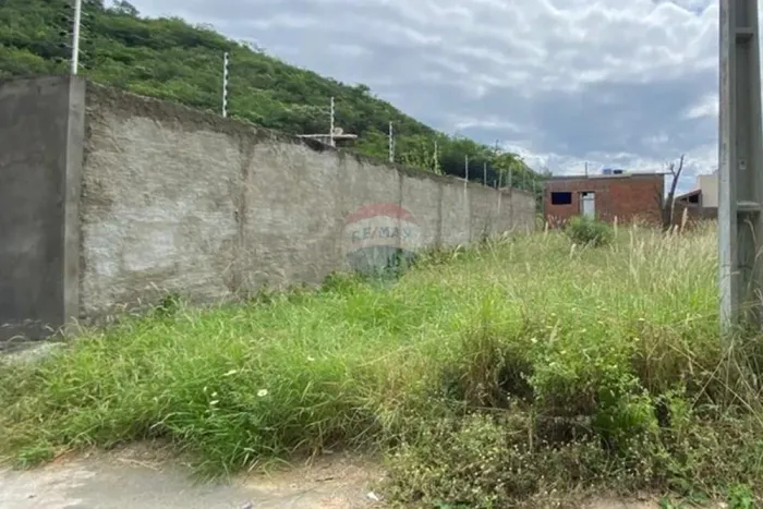 TERRENO PLANO NO RAIO DE LUZ EM JEQUIÉ