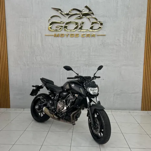YAMAHA MT07 2024