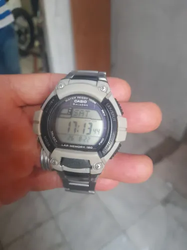 Vendo um relógio casio solar funcionando perfeitamente 