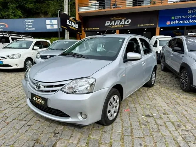 Toyota Etios X 1.3 Flex 16V 5P Mec. 2017