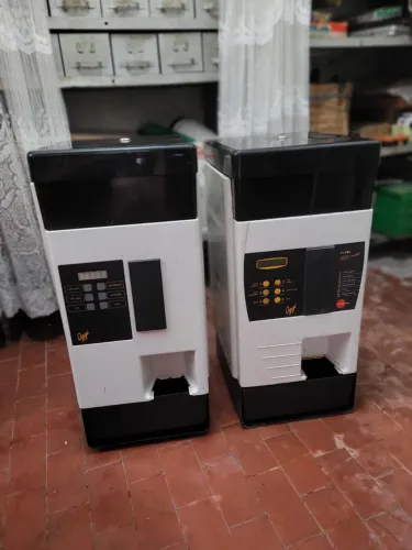 Vending Machine de Café Oggi (Grão Moe na Hora + Solúveis)