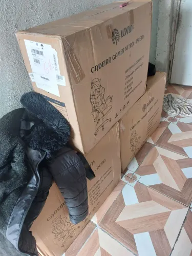 CADEIRA GAMER ( NOVA NA CAIXA )