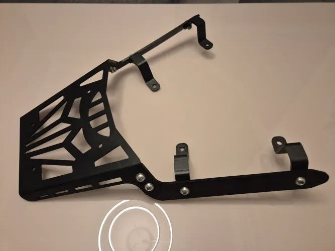 Suporte Baú Evolution ADV 150 - De 2021 a 2024 - Sem Uso