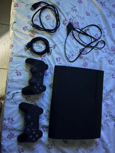 PlayStation 3 Super Slim aceito negociar o preço 