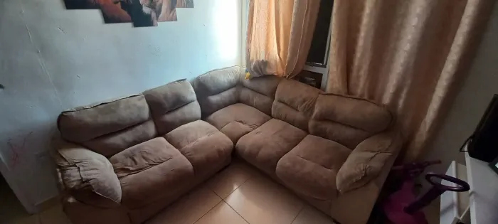 Sofá de canto 5 lugares usado
