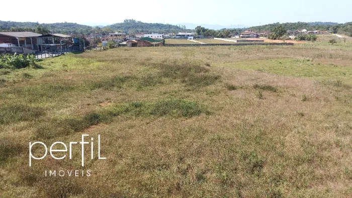 Terreno na BR 101 em Joinville com 19.218 m² e viabilidade: AUAC / SA04 - FR