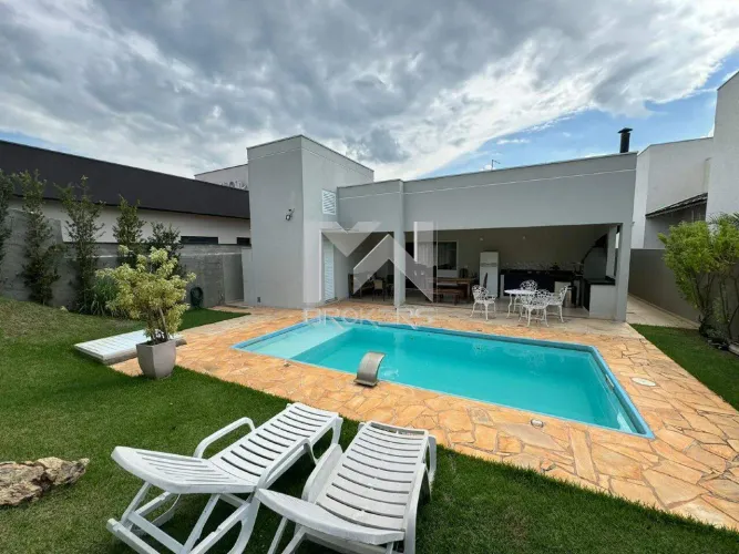 Casa semi térrea para locação no Condomínio Reserva dos Vinhedos em Louveira - SP
