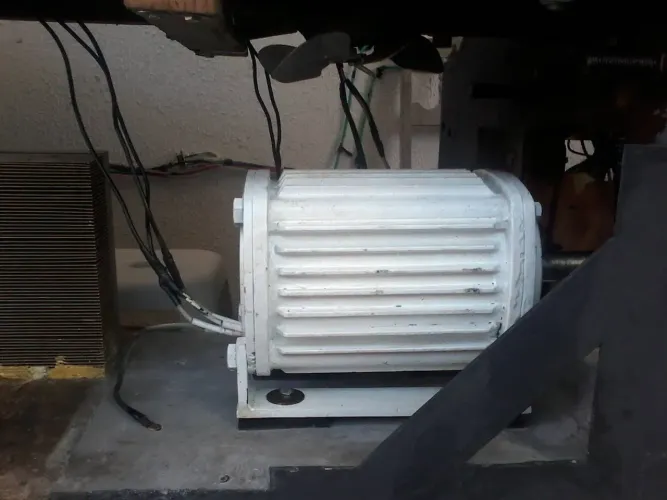 Gerador de neodimio, eólico ou para roda d'água e inversor on grid tie. 3.5kw. Novos.