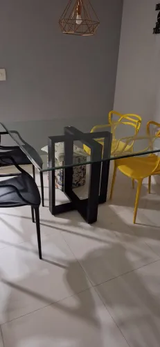 Mesa de Jantar Quadrada (1,20m) - Base em Madeira Nobre Tauari + Vidro Temperado