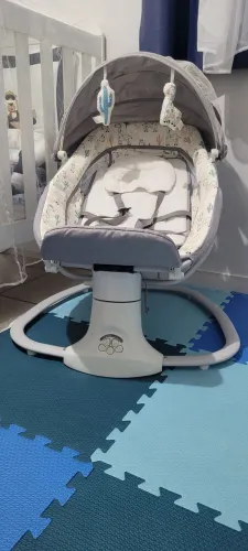 Cadeira de balanço automática 