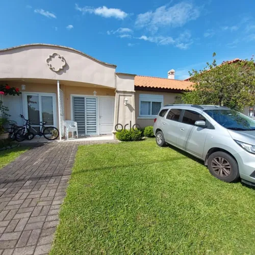 Casa frente ao lago com piscina e 03 dormitórios à venda - Condomínio Casa Hermosa - Xangr