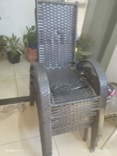 Cadeiras de ferro com fibra
