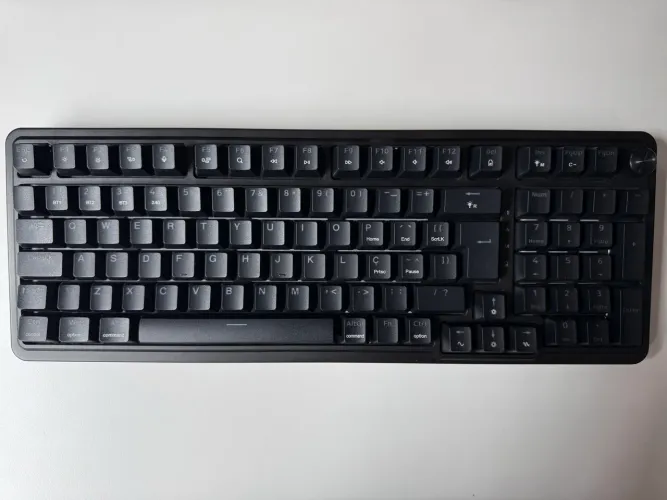 Teclado Redragon Eisa Pro Tri-Mode RGB