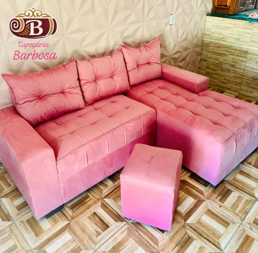 Sofa sheise com puff na promoção