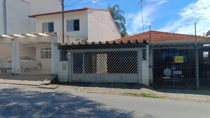Casa para venda em Vila Nivi com 4 quartos, sendo 1 suíte, 170m²