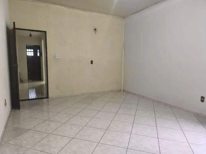 Vendo casa com 100 metros quadrados com 3 quartos, sendo 1 em Vila dos Comerciários 2 - Ta