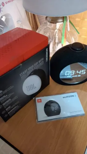 JBL Horizon 2 Bluetooth, Rádio, Relorgio seminovo.