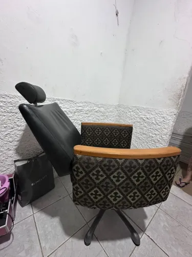 Cadeira de barbeiro reclinável