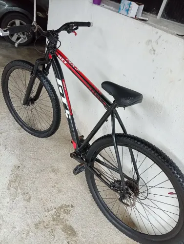 Bicicleta aro 29 tamanho 21 GTS com hidráulico