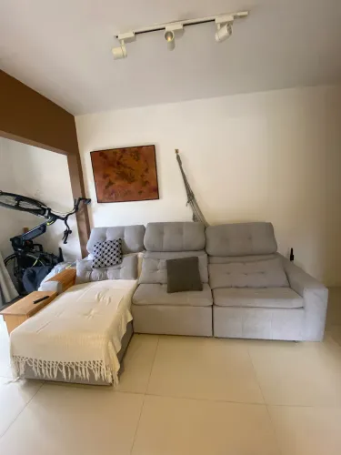Sofá linho retrátil.