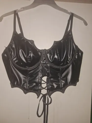 Cropped Feminino Courino PU ROMWE - Tam. 44